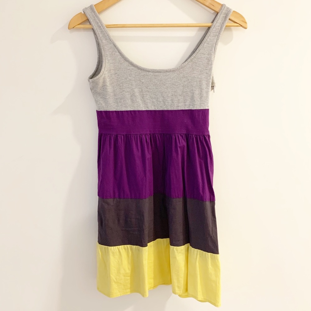 Color block dress - Picture 2 of 4